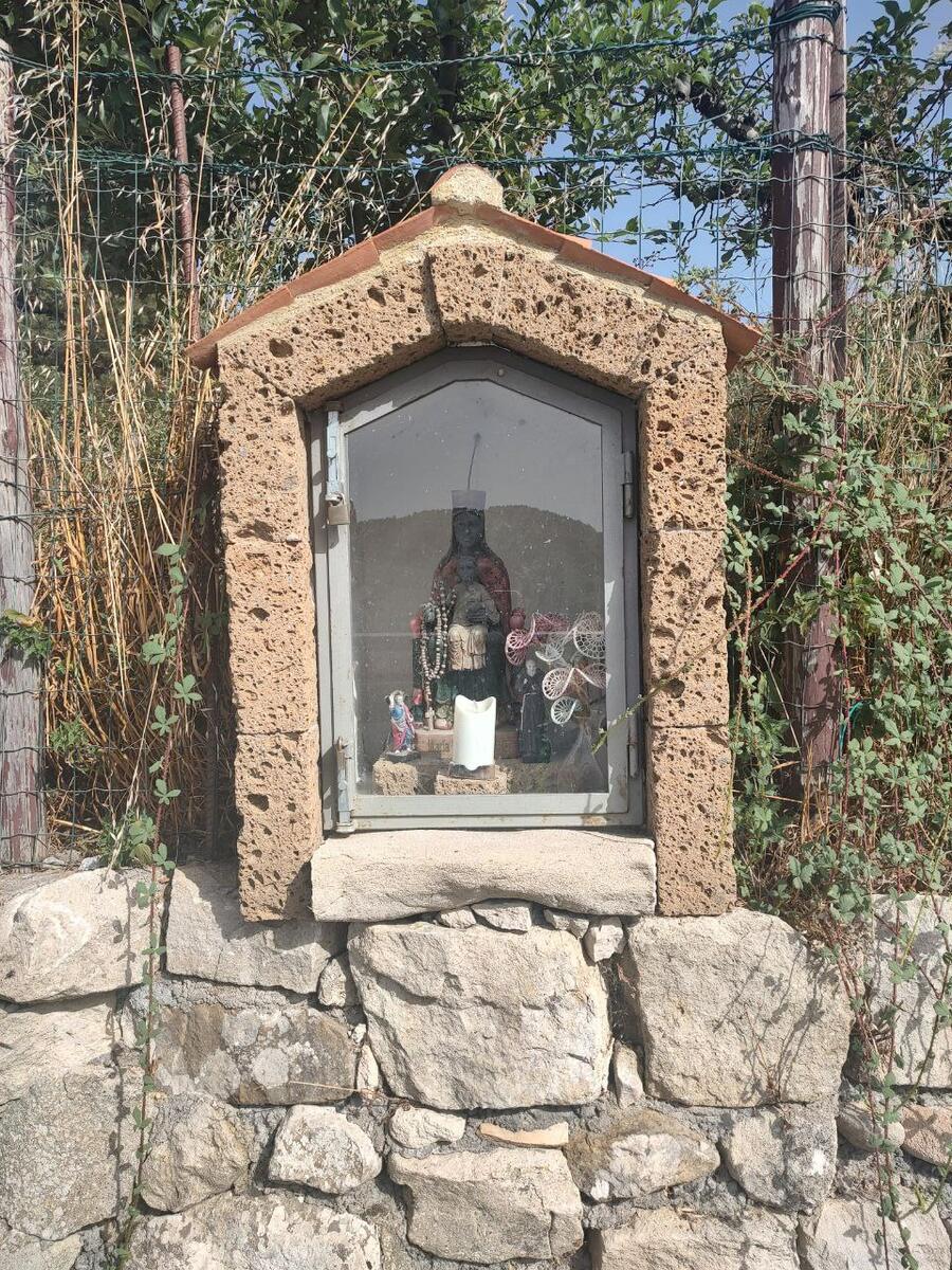 Statuina Madonna nera con Gesù bambino