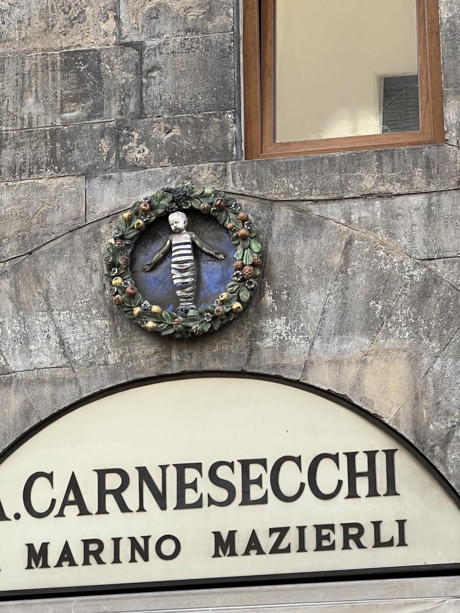 Piccola statuina di Gesù bambino