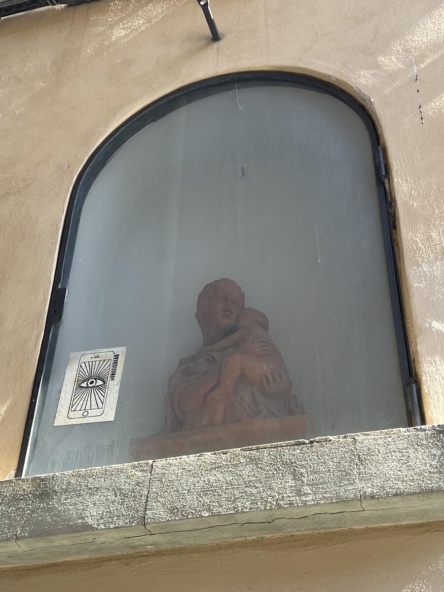Nicchia con Santo