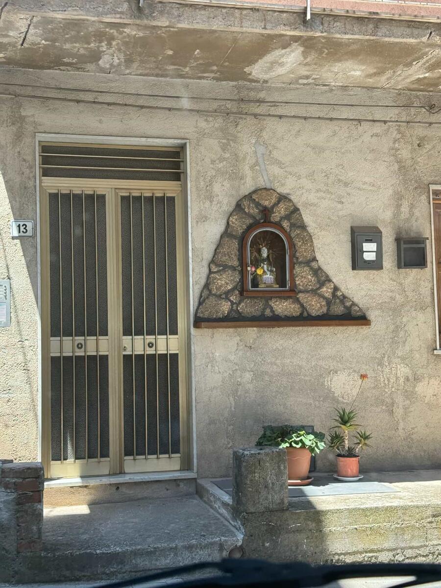 Statuina Madonna Nera del Tindari