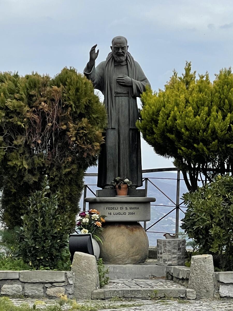 Statua Padre Pio