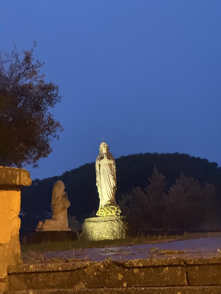 Statua della Madonna