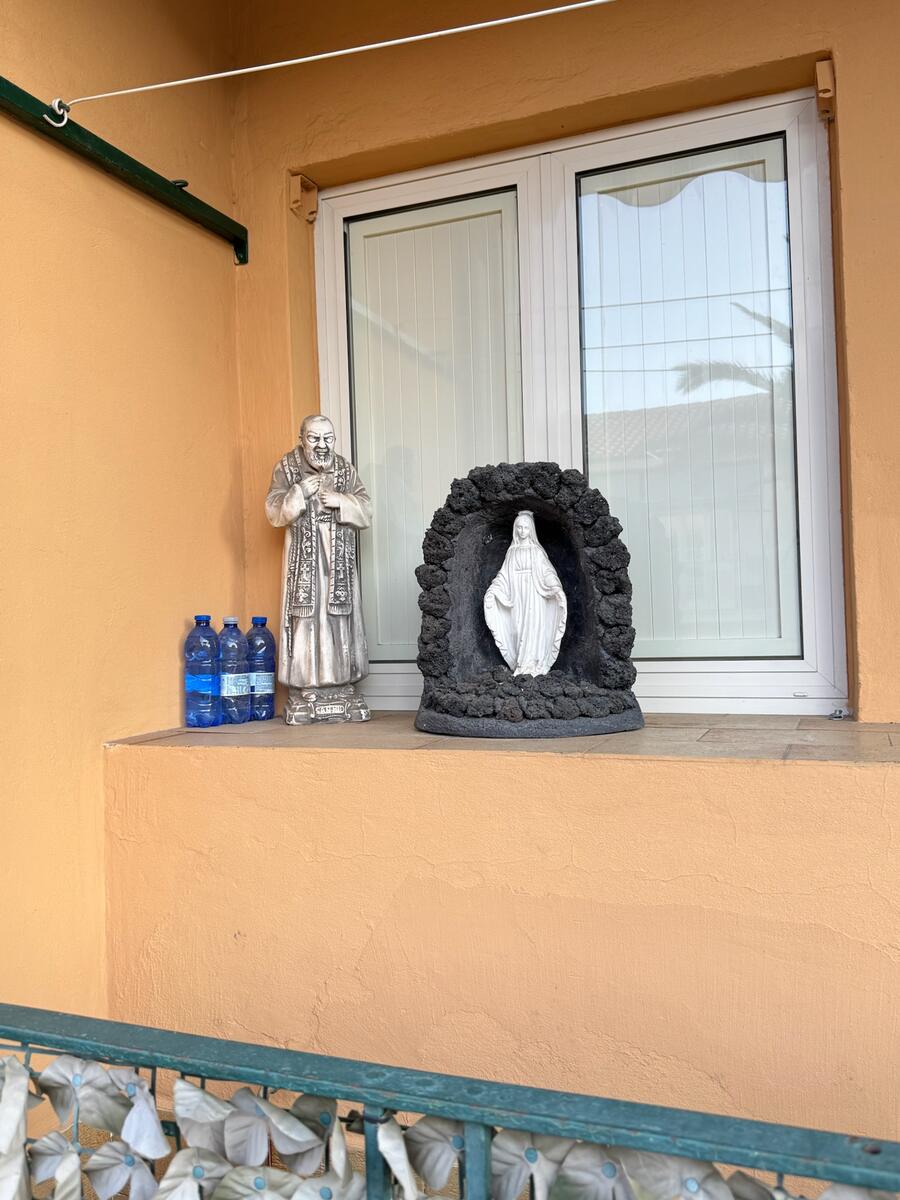 Statuina della Madonna e di Padre Pio