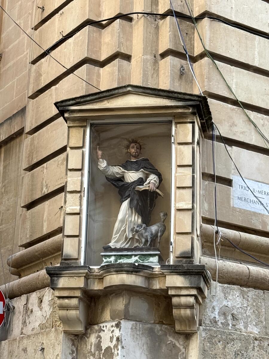 Statua di un Santo