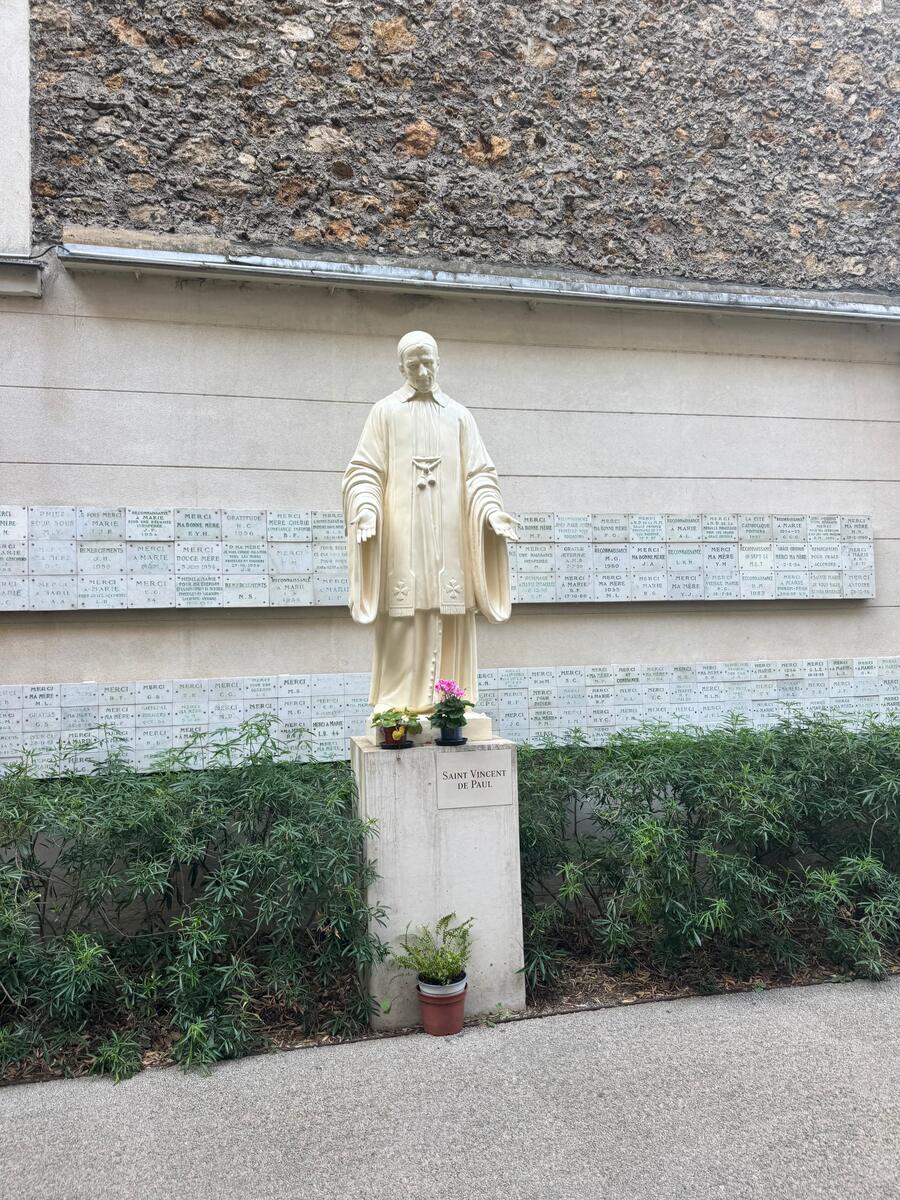 Statua Saint Vincent De Paul