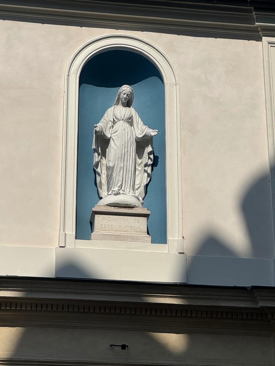 Statua della Madonna