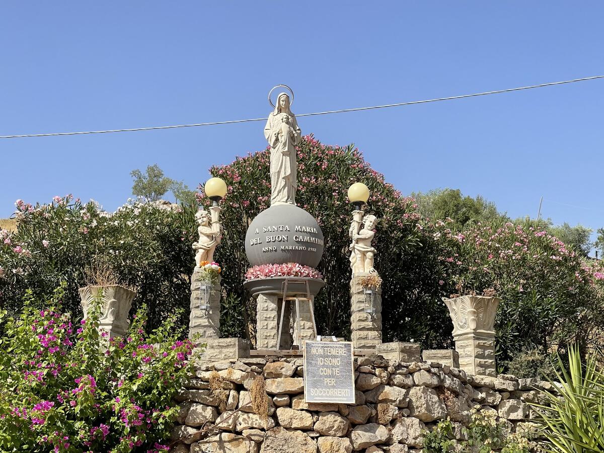 Statua Santa Maria del Buon Cammino