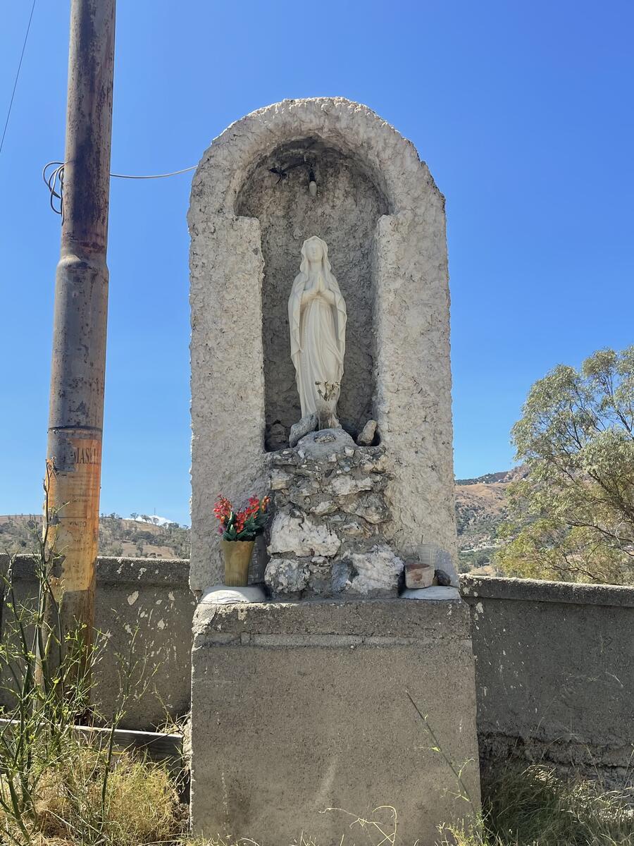 Statua della Madonna